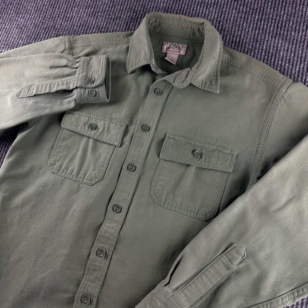 LL Bean Mens Chamois Cloth Shirt Medium Regular Olive Green Cotton Button Down